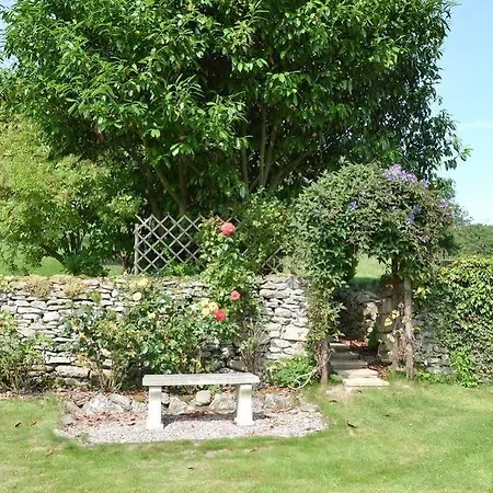 Chestnut 3* Ebberston