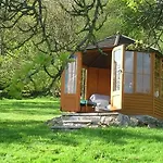 Chestnut 3* Ebberston