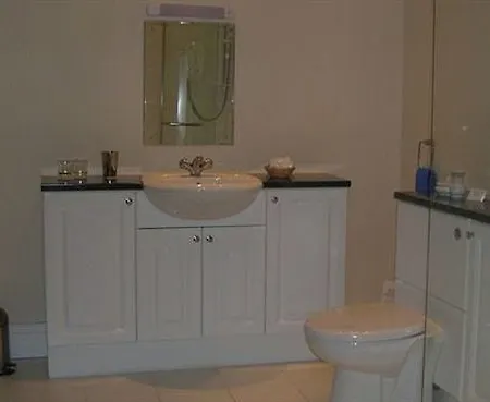 Chestnut 3* Ebberston